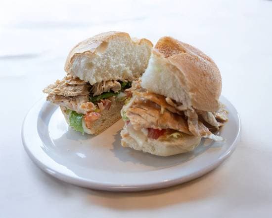 Breaded Chicken L.T.M. Sandwich Tray